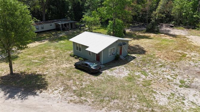 Exterior, Drone