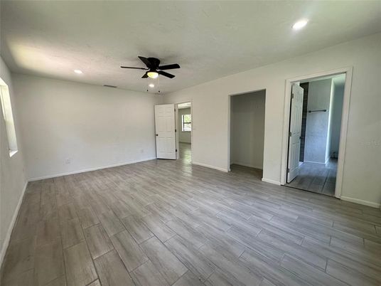 Empty room, Interior, Recessed Lighting, Wood Texture Flooring