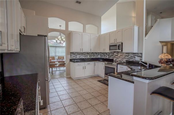 Chandelier, Dining room, Interior, Kitchen