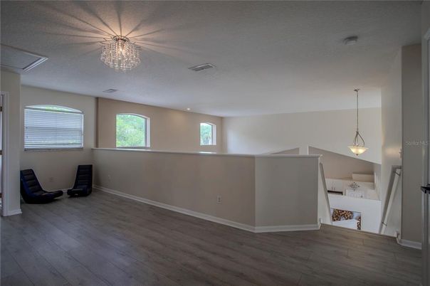 Interior, Pendant Lights, Wood Texture Flooring