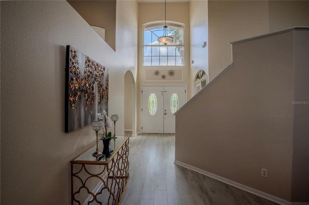 Interior, Pendant Lights, Wood Texture Flooring
