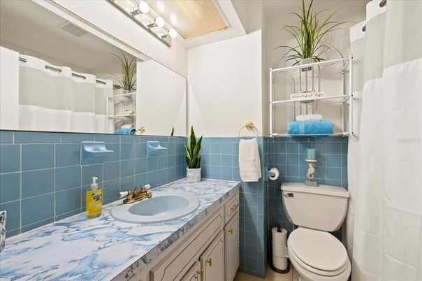 Bathroom, Interior, Tile Countertops