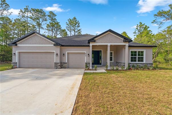 Attached, Exterior, Facade, Ranch