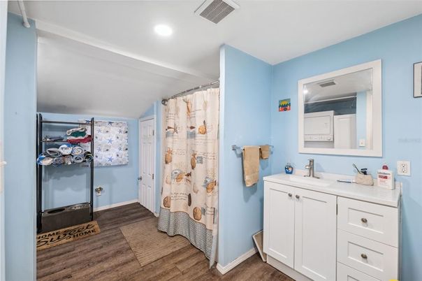 Bathroom, Interior, Recessed Lighting, Wood Texture Flooring