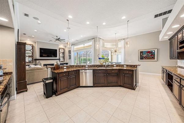 Interior, Kitchen, Living room, Pendant Lights, Recessed Lighting, Stainless Steel Appliances
