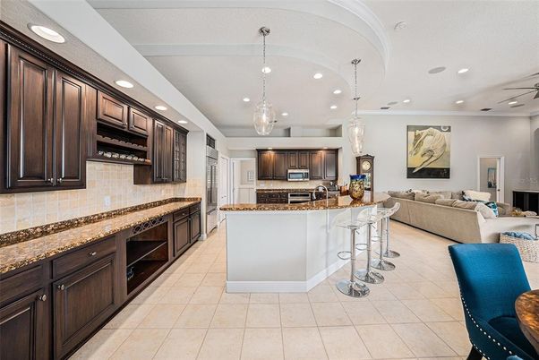 Interior, Kitchen, Living room, Pendant Lights, Recessed Lighting, Stainless Steel Appliances