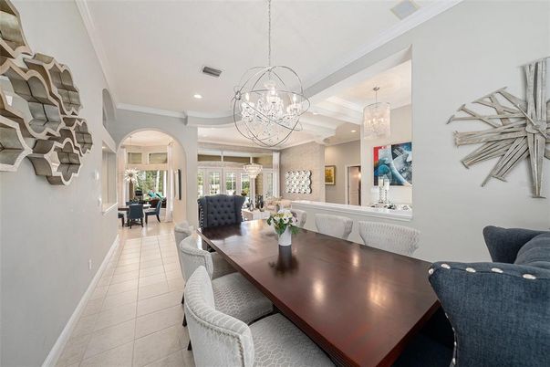 Chandelier, Dining room, Interior, Living room, Pendant Lights, Recessed Lighting