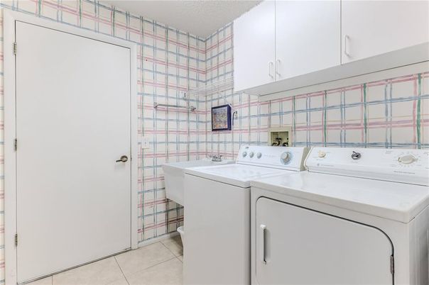 Interior, Washer