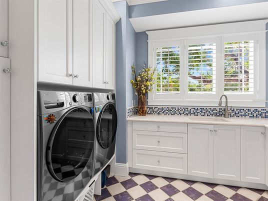 Interior, Washer