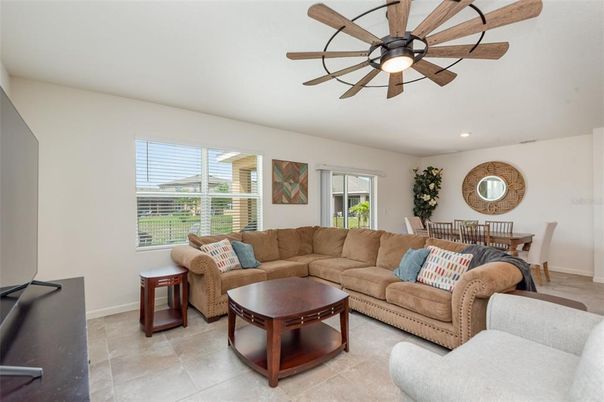 Dining room, Interior, Living room, Recessed Lighting