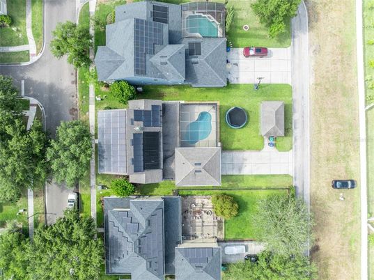 Exterior, Drone