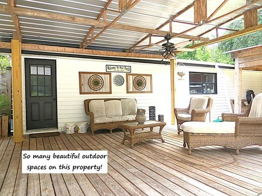 Exterior, Wood Texture Flooring