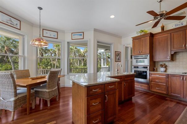 Dining room, Interior, Kitchen, Pendant Lights, Recessed Lighting, Wood Texture Flooring
