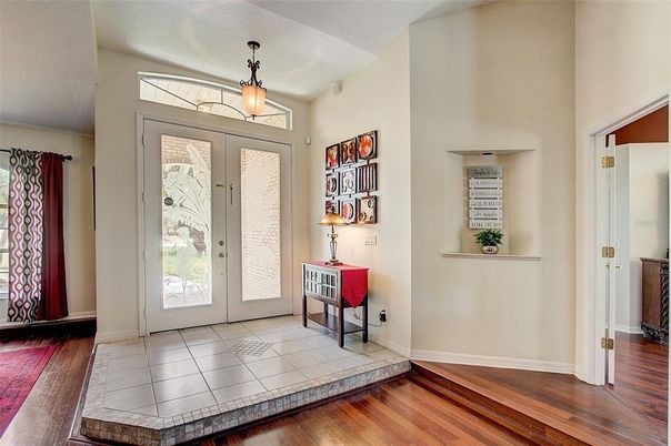 Interior, Pendant Lights, Wood Texture Flooring