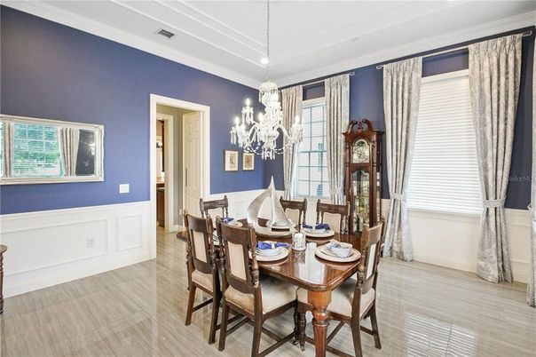 Chandelier, Dining room, Interior