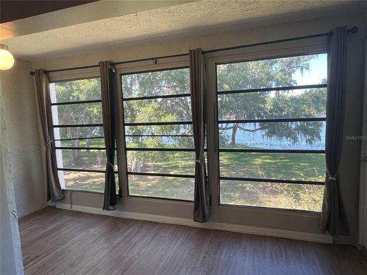 Interior, Sun Room, Water, Wood Texture Flooring