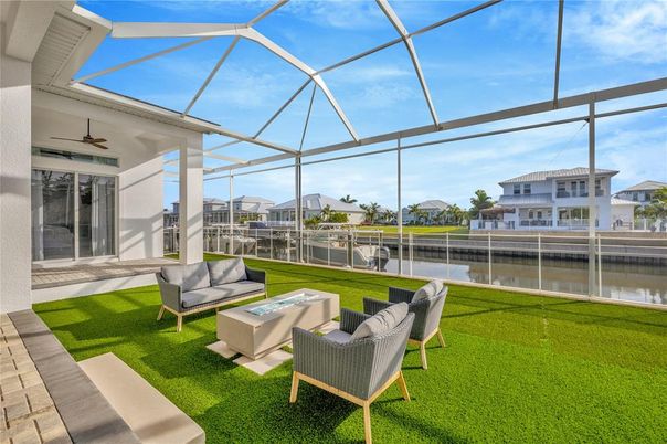 Glass Ceilings, Interior, Sun Room, Water