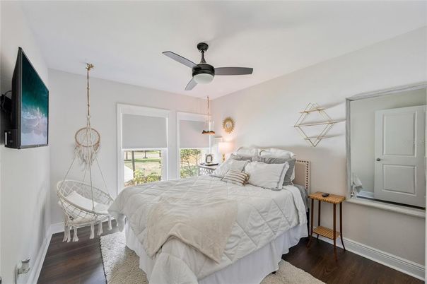 Bedroom, Interior, Pendant Lights, Wood Texture Flooring