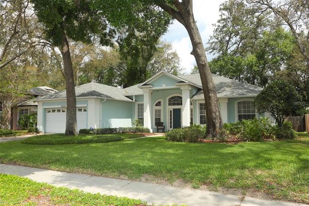 Attached, Exterior, Facade, Ranch