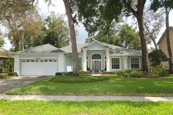 Attached, Exterior, Facade, Ranch