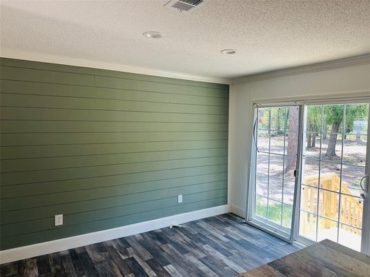 Empty room, Interior, Recessed Lighting, Wood Texture Flooring