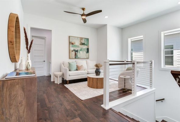 Interior, Recessed Lighting, Wood Texture Flooring
