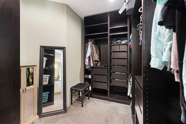 Interior, Walk-in Closets