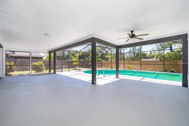 Interior, Pool, Sun Room