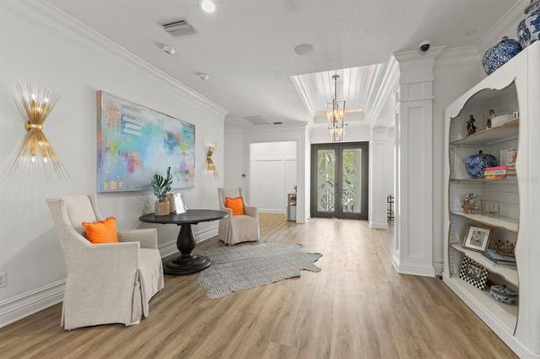 Interior, Pendant Lights, Recessed Lighting, Wood Texture Flooring