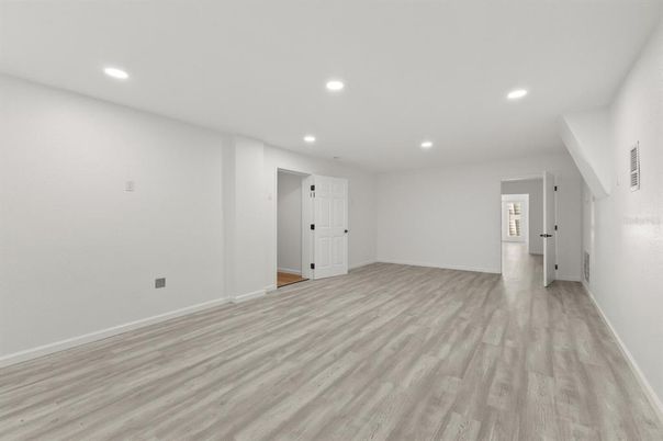 Empty room, Interior, Recessed Lighting, Wood Texture Flooring