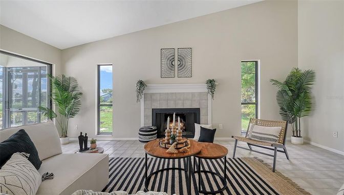 Fireplace, Interior, Living room