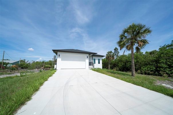 Backyard, Detached Garage, Exterior