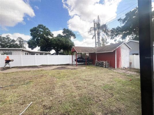 Backyard, Exterior