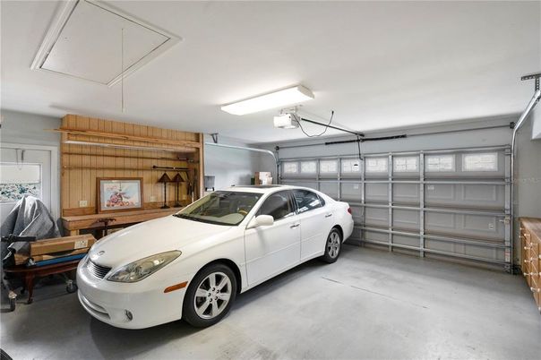 Garage, Interior, Wooden Walls