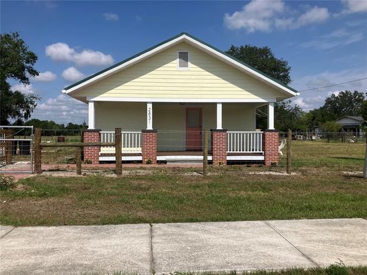 Backyard, Exterior, Facade, American Craftsman
