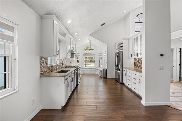 Interior, Kitchen, Pendant Lights, Recessed Lighting, Wood Texture Flooring