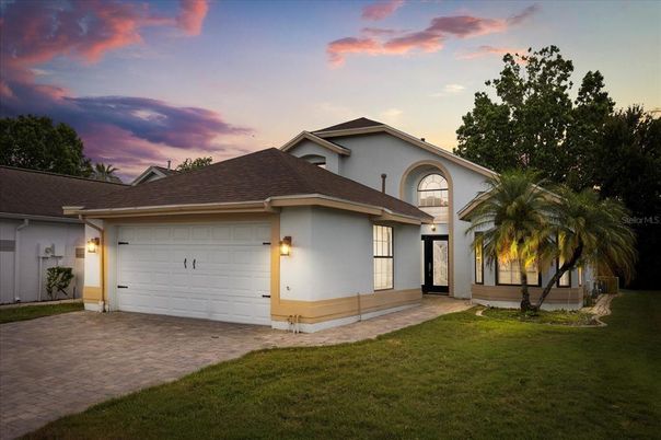 Attached, Exterior, Facade, Spanish Mediterranean