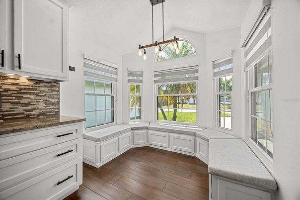 Interior, Pendant Lights, Wood Texture Flooring