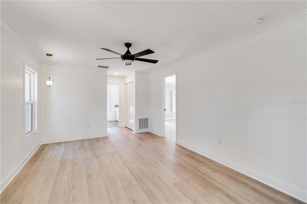Empty room, Interior, Recessed Lighting, Wood Texture Flooring