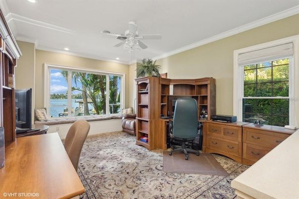 Home Office, Interior, Recessed Lighting, Water
