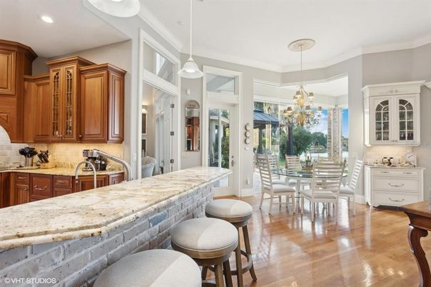Chandelier, Dining room, Interior, Kitchen, Pendant Lights, Recessed Lighting, Wood Texture Flooring