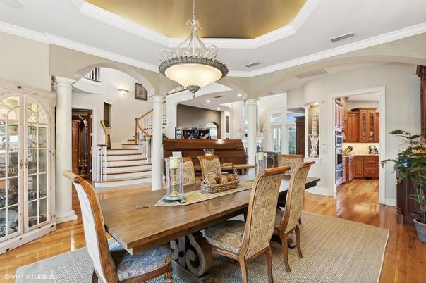 Dining room, Interior, Pendant Lights, Piano, Recessed Lighting, Wood Texture Flooring