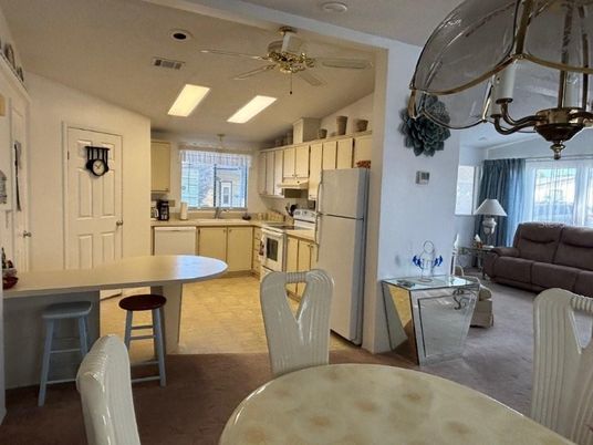 Chandelier, Dining room, Interior, Kitchen, Living room, Pendant Lights, Recessed Lighting