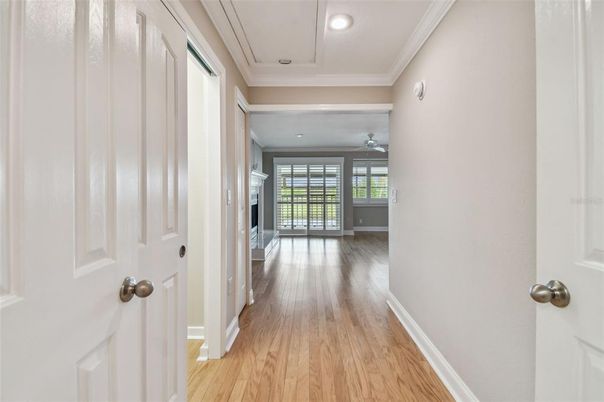 Interior, Recessed Lighting, Wood Texture Flooring