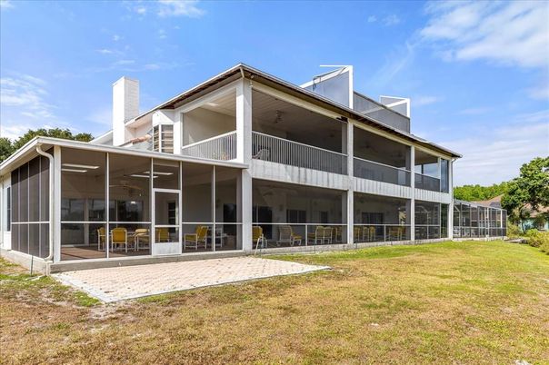Backyard, Exterior, Facade, Modern