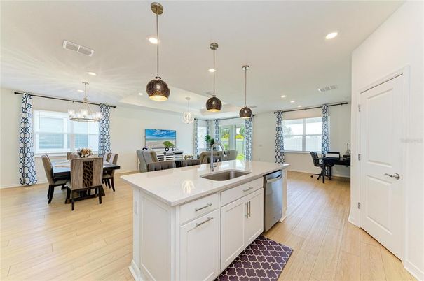 Chandelier, Dining room, Interior, Kitchen, Pendant Lights, Recessed Lighting, Wood Texture Flooring
