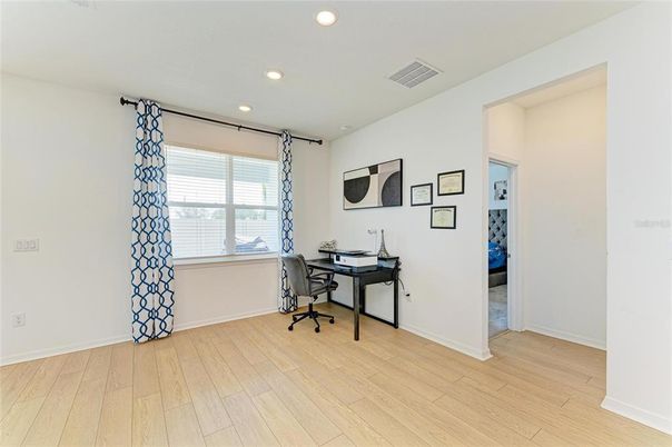 Home Office, Interior, Recessed Lighting, Wood Texture Flooring