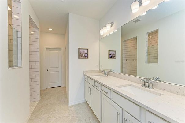 Bathroom, Dual Sink Vanities, Interior, Recessed Lighting