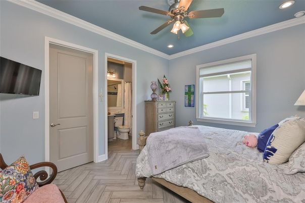 Bathroom, Bedroom, Interior, Recessed Lighting, Wood Texture Flooring