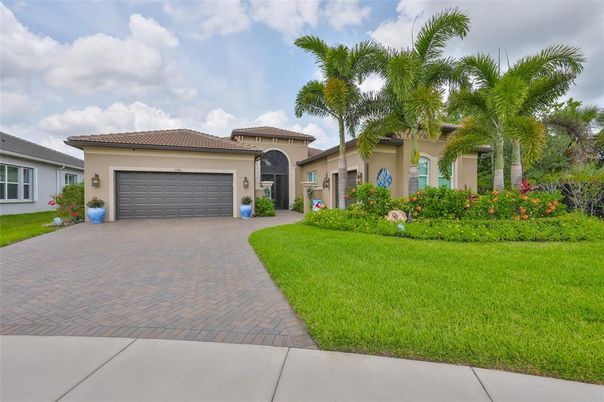 Attached, Backyard, Exterior, Facade, Mediterranean